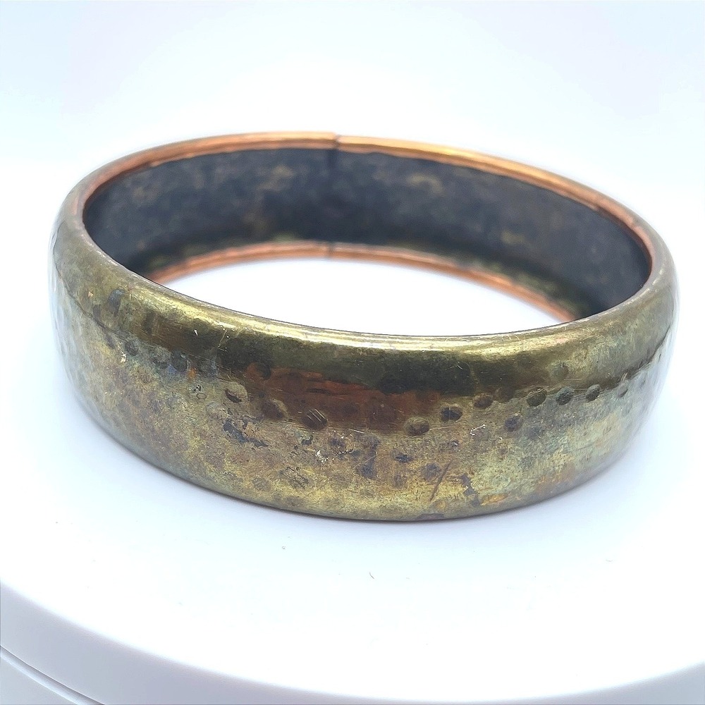 VTG‎ Gold Tone Hammered Metal Patina Finish Wide Cuff Bangle Stacking Bracelet
